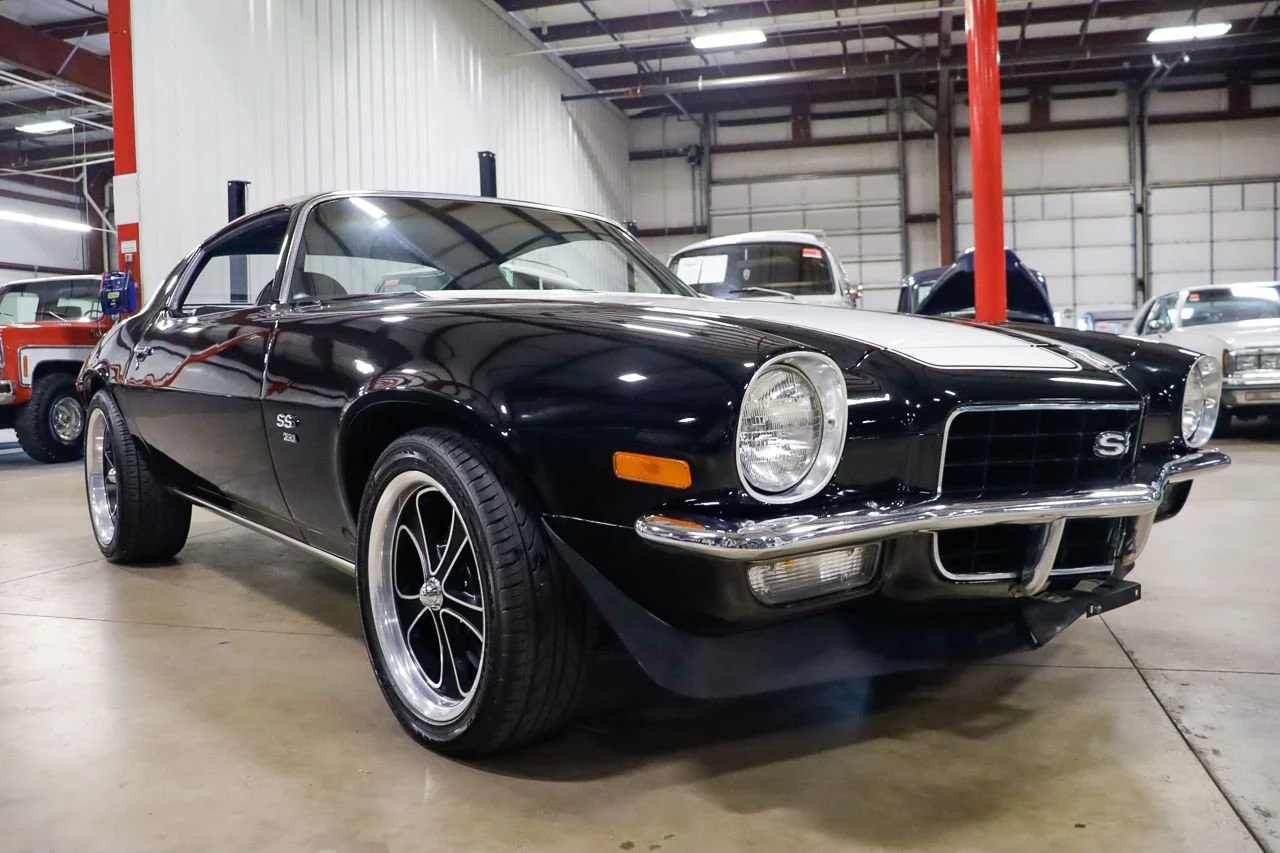 1972 Chevrolet Camaro SS, stock 2016, front three-quarter view