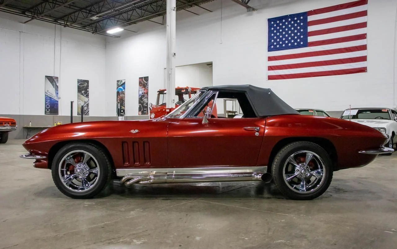 1965 Chevrolet Corvette — gallery view 2
