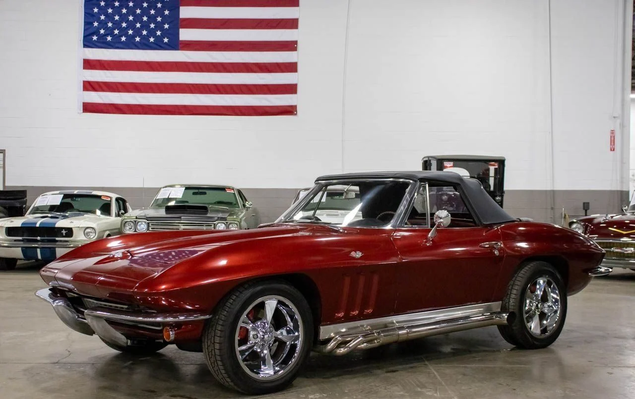1965 Chevrolet Corvette — gallery view 7
