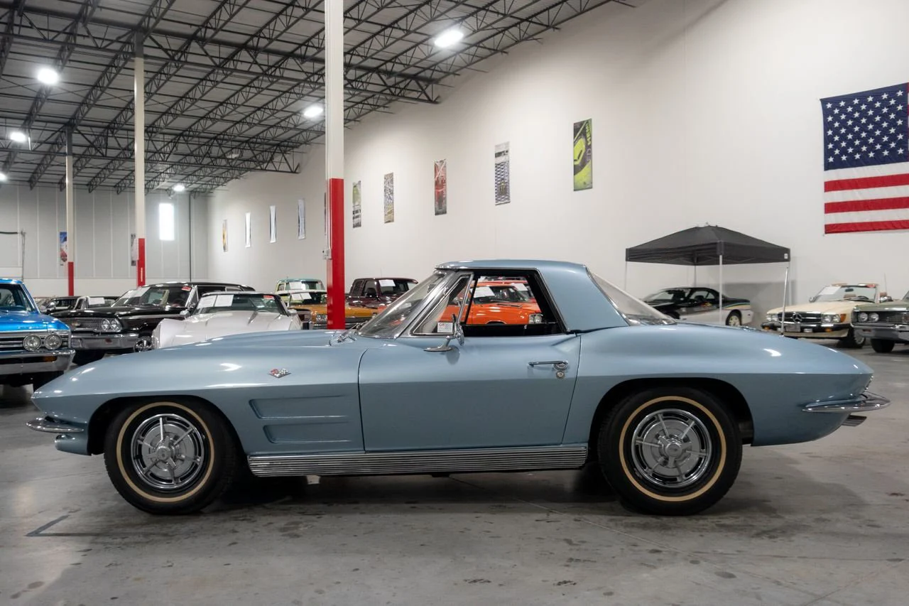 1963 Chevrolet Corvette — gallery view 4
