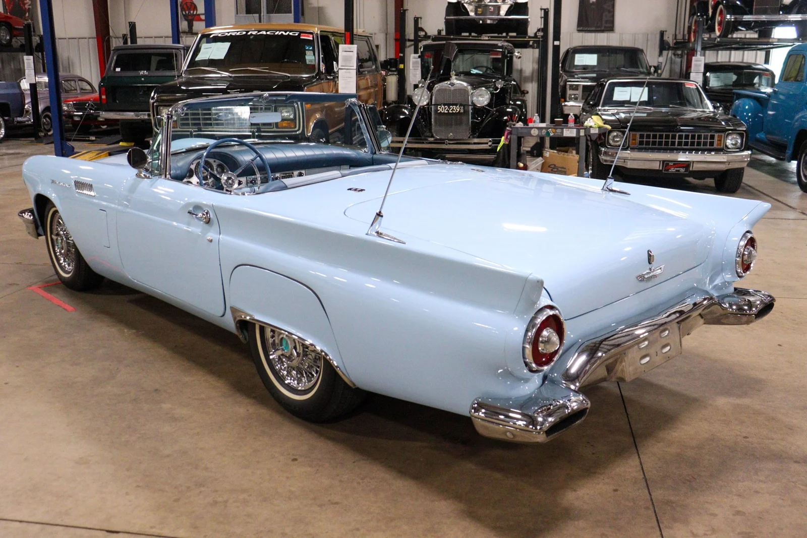 1957 Ford Thunderbird — gallery view 4