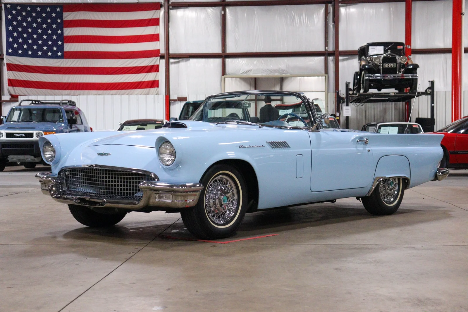 1957 Ford Thunderbird — gallery view 6