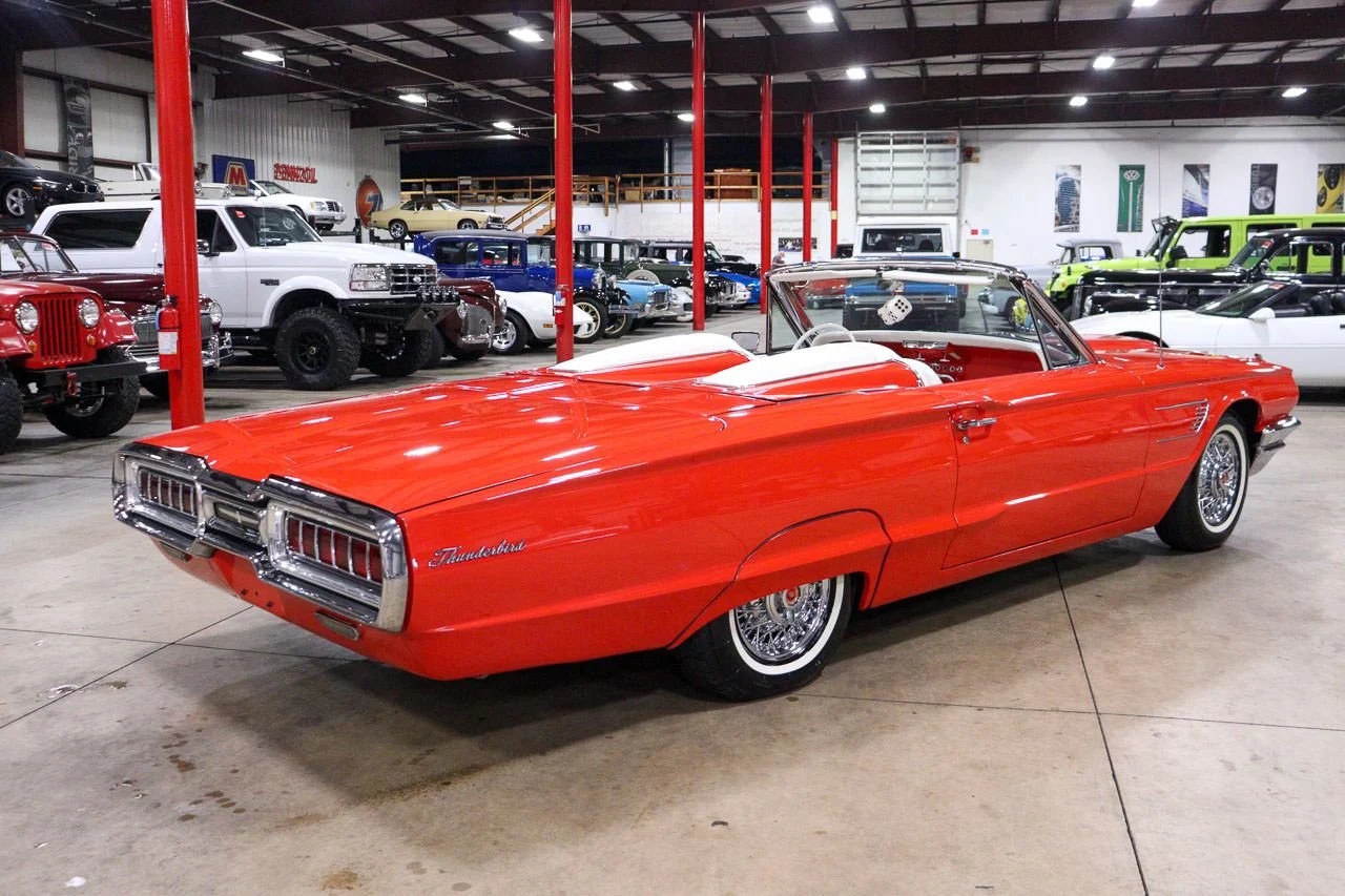 1965 Ford Thunderbird — gallery view 4