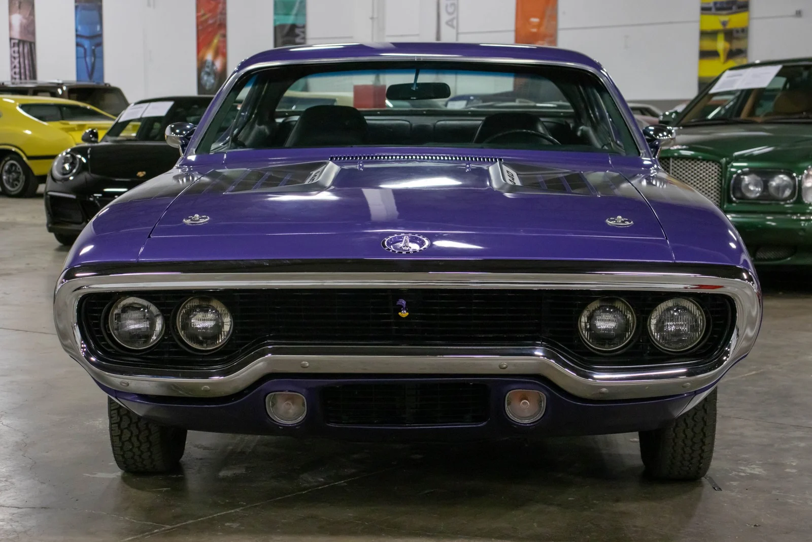 1971 Plymouth Roadrunner — gallery view 1