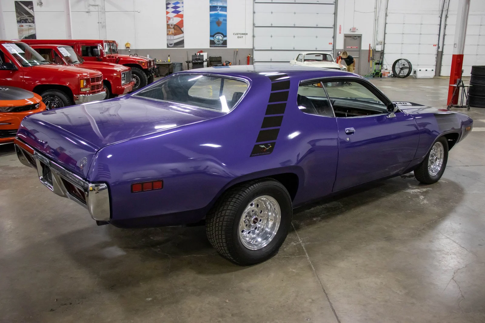 1971 Plymouth Roadrunner — gallery view 4