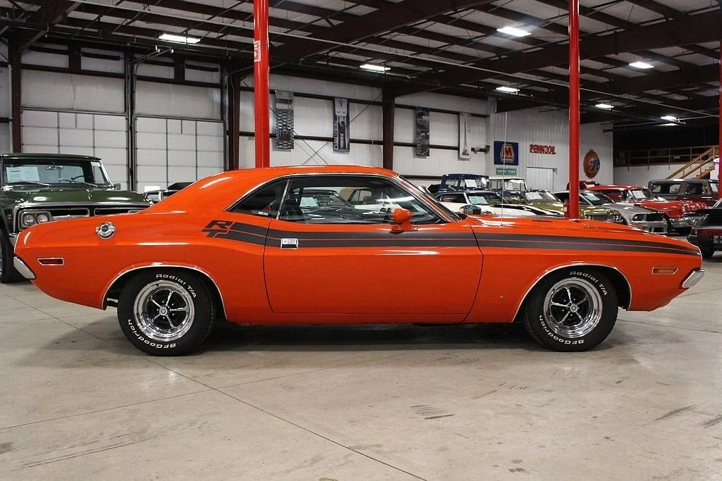 1971 Dodge Challenger — gallery view 2