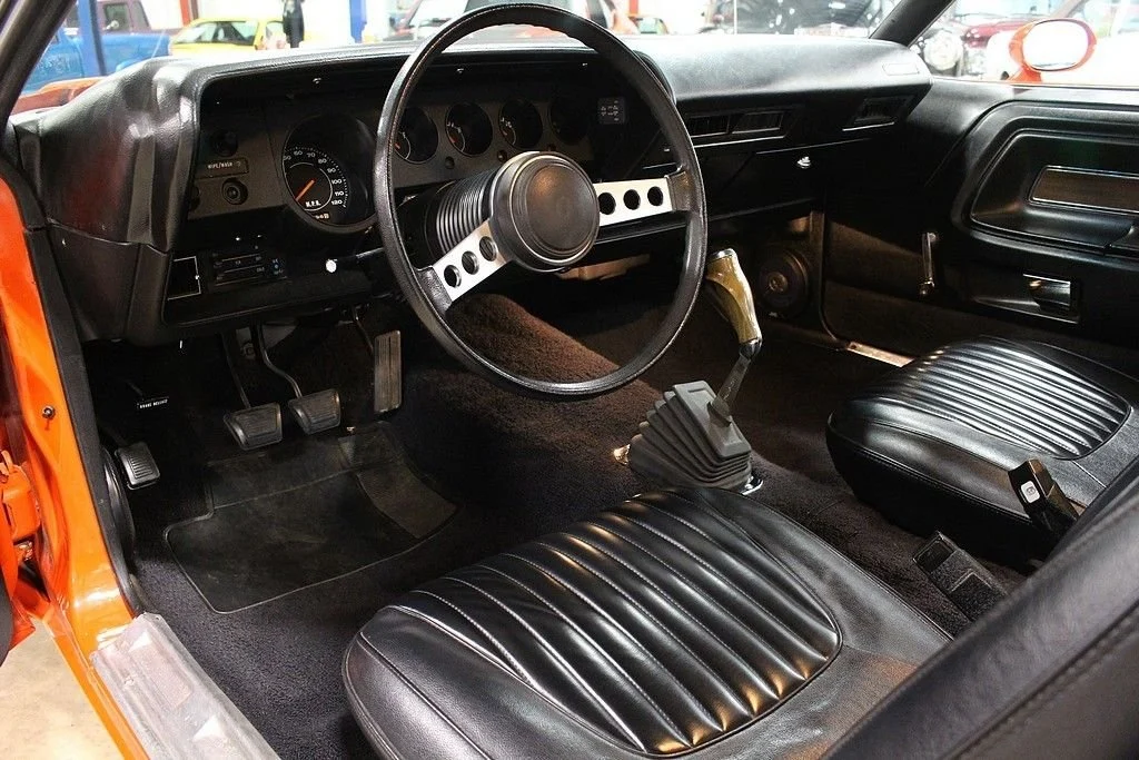 1971 Dodge Challenger — gallery view 11