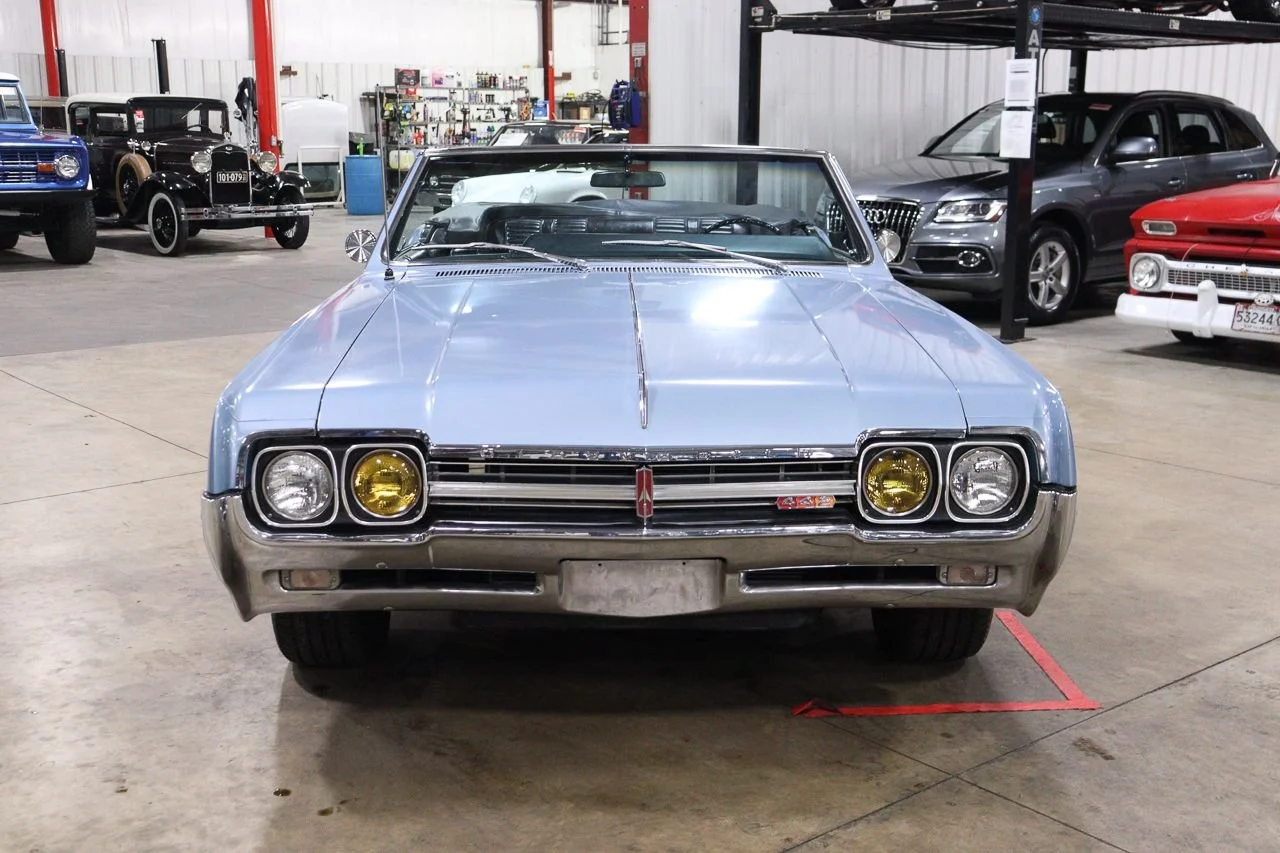 1966 Oldsmobile Cutlass 442 — gallery view 1